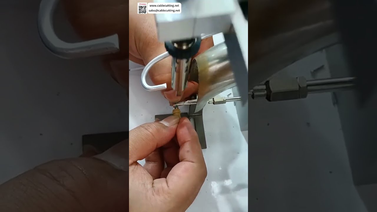 Poloprofesionální pájecí stroj pro zdravotnická zařízení zajišťuje dokonalé a plné pájené spoje při každém použití.