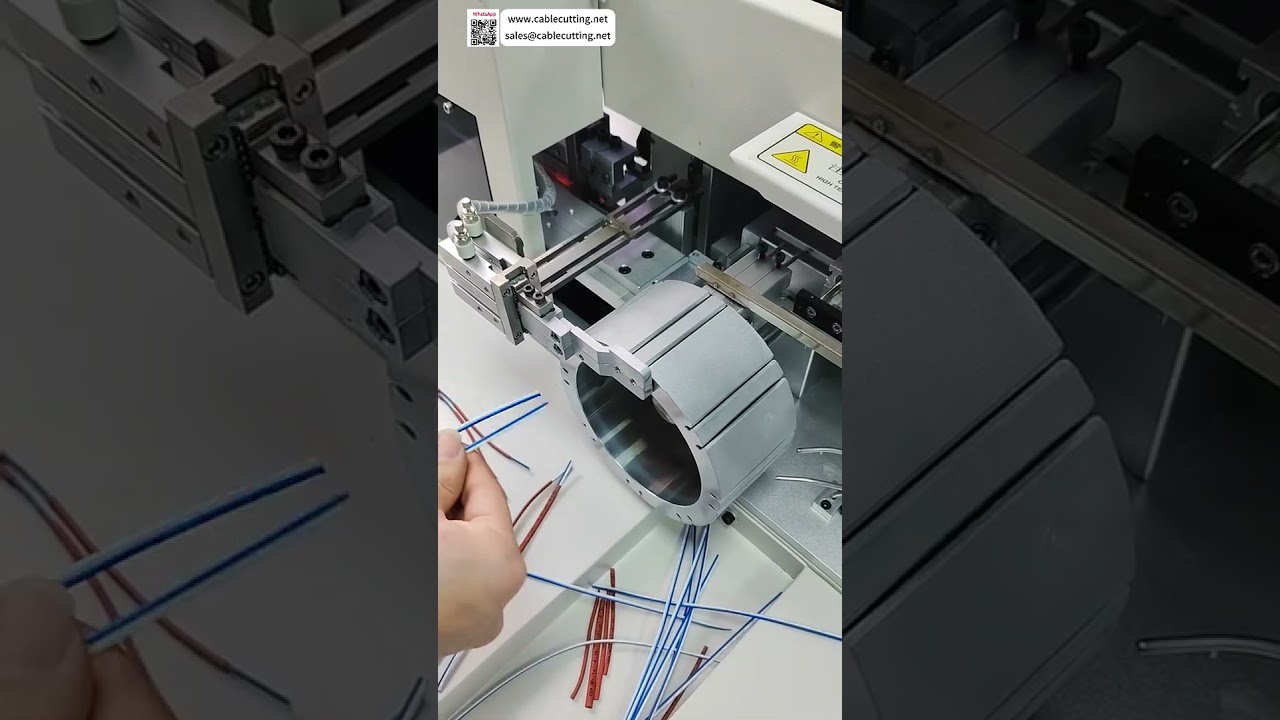 Profesionální stroj pro vkládání potištěných barevných pásků do trubic s dokonalým vyrovnáním 70mm paralelních kabelů