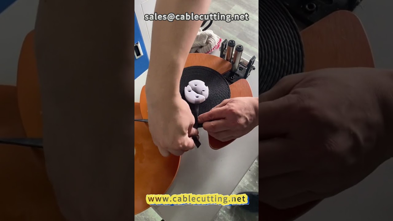 Stroj na výrobu plochých kabelů | Zpracování síťových a HDMI kabelů | Automatizace pro výrobce zařízení
