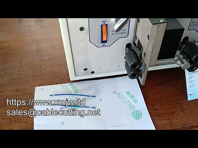 WPM 02d – Automatické kleště na rovnání ocelových lan a odizolování kabelů